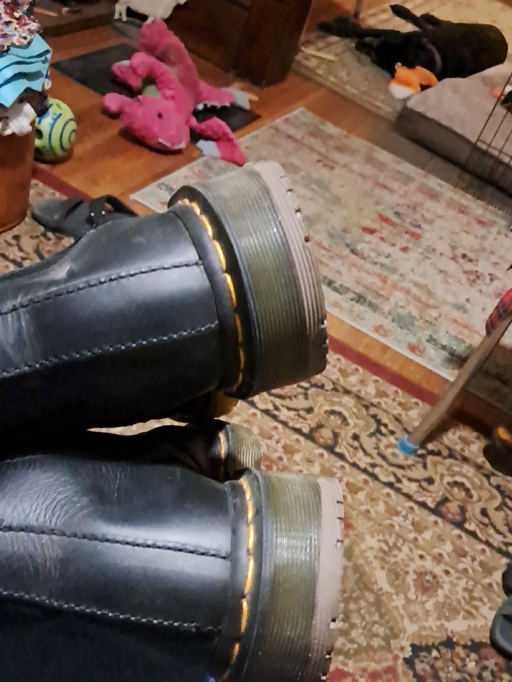 Doc Martens - Picture 6 of 13